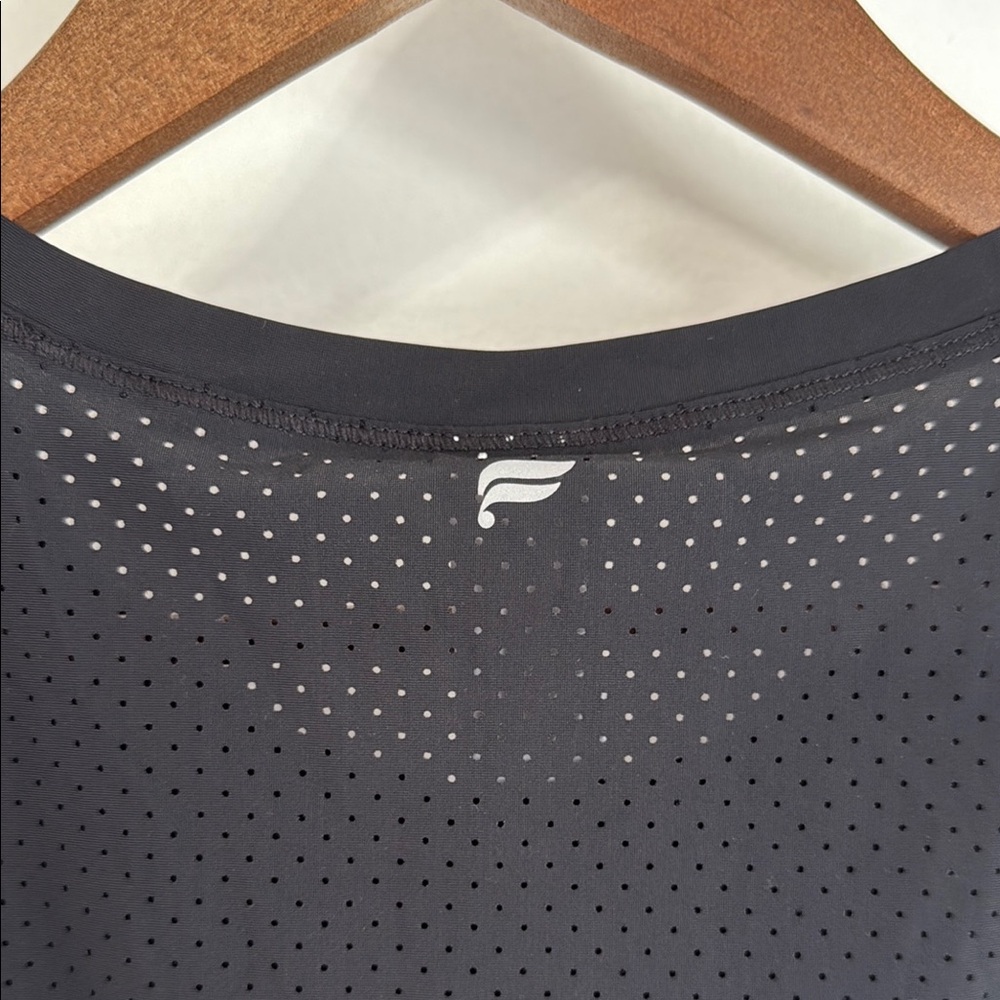 Fabletics Women's Short Sleeve Black Tee - Picture 4 of 4